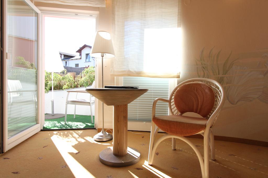 Hotel Zum Strandlaufer Ahrenshoop Chambre photo