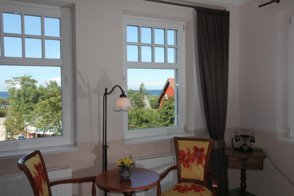 Hotel Zum Strandlaufer Ahrenshoop Chambre photo