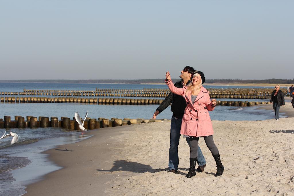Hotel Zum Strandlaufer Ahrenshoop Chambre photo