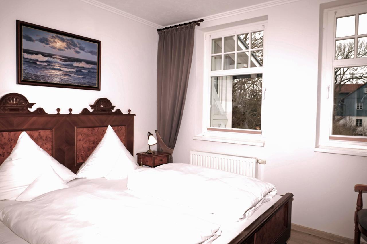 Hotel Zum Strandlaufer Ahrenshoop Extérieur photo